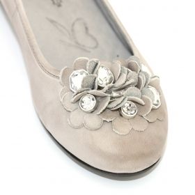 Сиви дамски ниски обувки с камъни